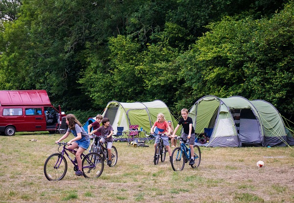 kids cycling at hever camping 