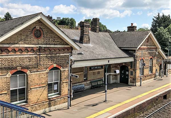 Bat Ball Station platform