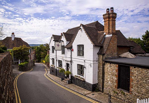 George Dragon Pub, Chipstead Exterior