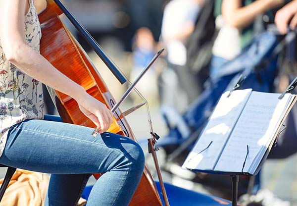 Cello player in the street